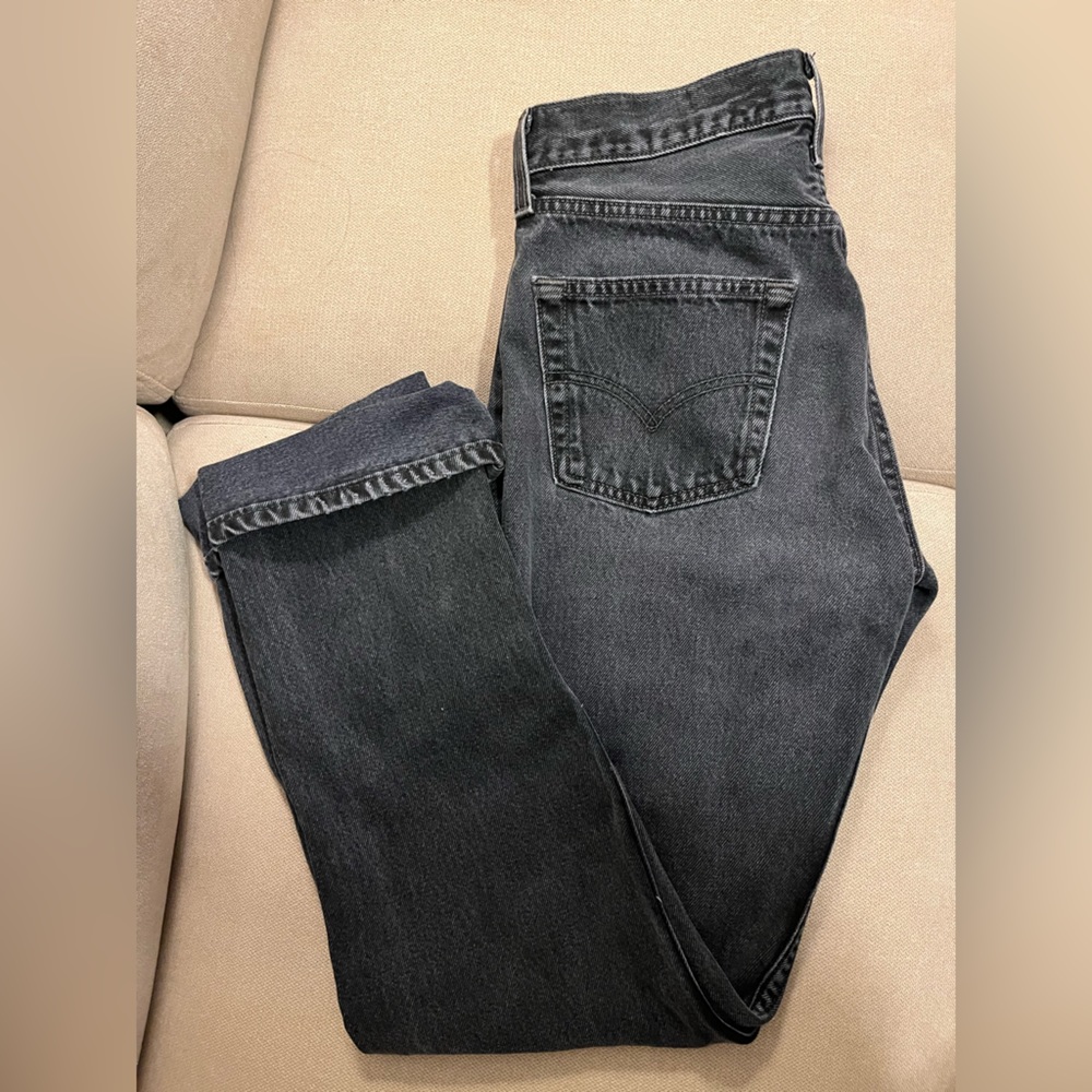 Black Levi’s 501 Jeans